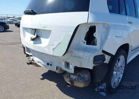 2015 Mercedes-Benz Glk 350 4Matic z USA, uszkodzony, nr VIN WDCGG8JBXFG374943